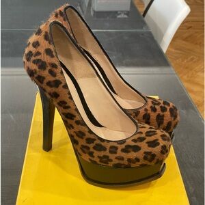 FENDI DÉCOLLETÉ CAVALLINO MACULATO NATURALE PUMPS SIZE 35.5
